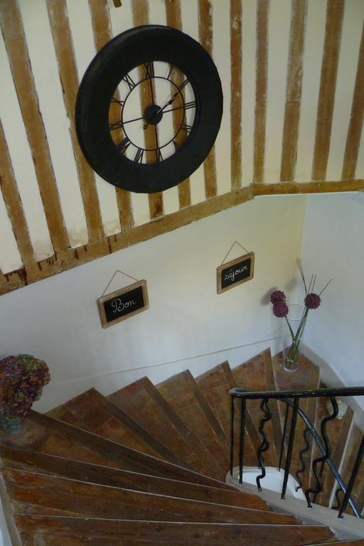 D'Anciennes "Chambres De Bonnes" Honfleur Exterior foto